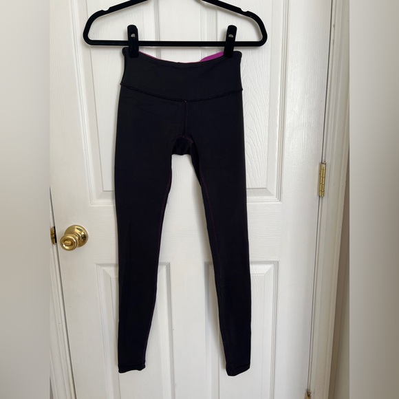 Lululemon REVERSIBLE Wunder Under Leggings - size 4 - Picture 1 of 5